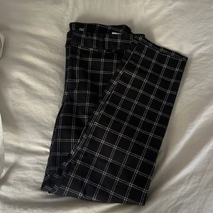 Old Navy Pixie Pant
